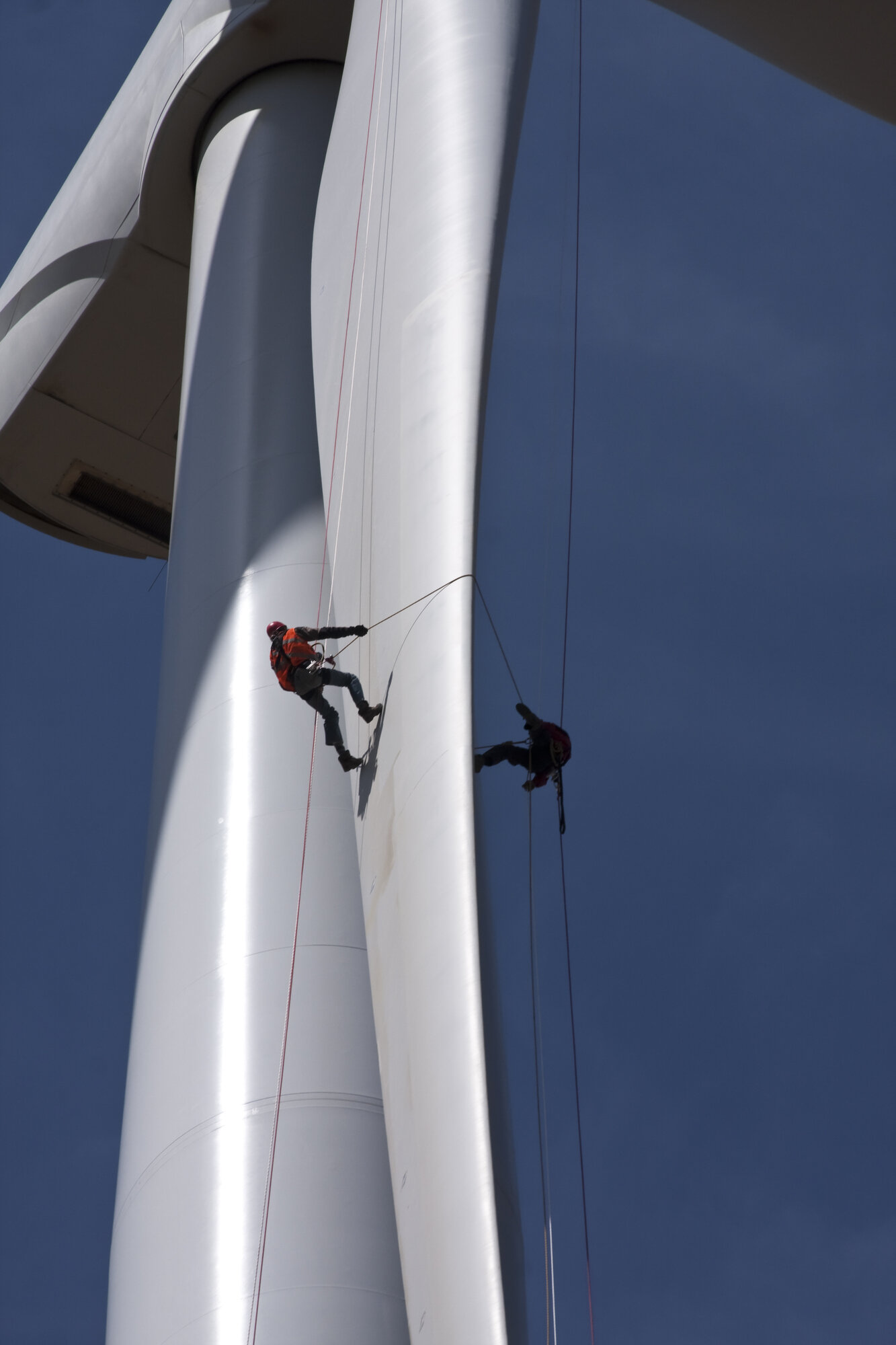 Expert blade service solutions for all your wind turbines